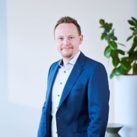 Benedikt Bonnmann es miembro del Consejo Ejecutivo de adesso SE y experto en Data & Analytics e IA. (Fuente: adesso SE)